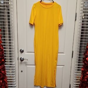 Yellow Short Sleeve Maxi T-shirt Dress Size L